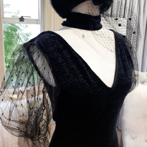 NWOT TFNC black & gold tulle sleeve choker velvet mini dress - Picture 3 of 13